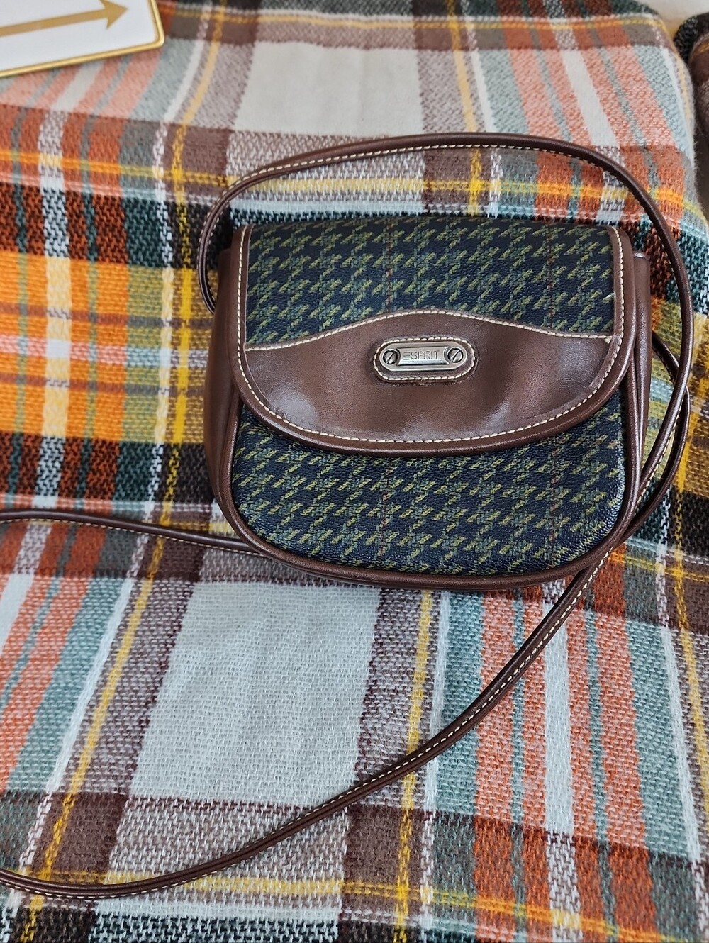 Vintage Y2K ESPIRIT Houndstooth Plaid Small Crossbody Purse. EUC.